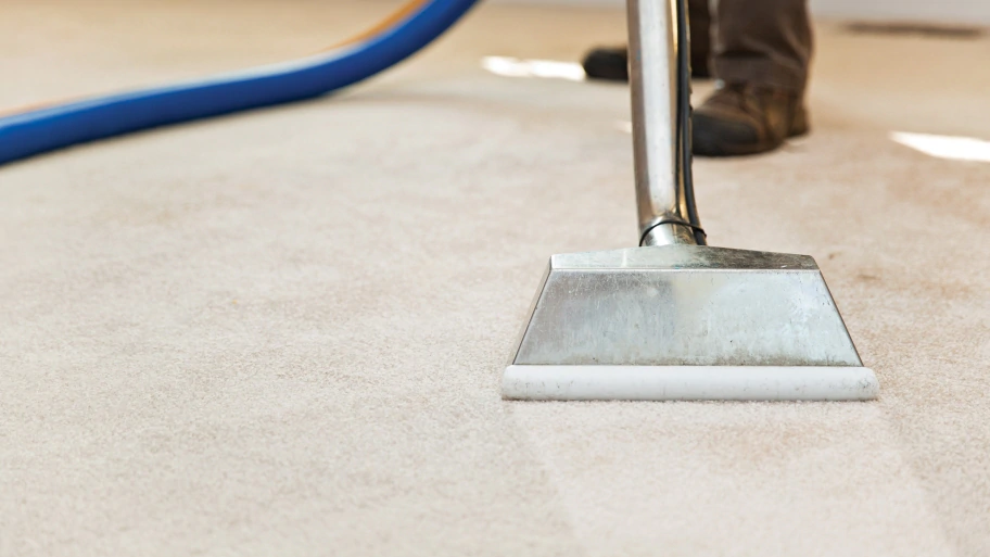 How Hiring A Professional Carpet Cleaning Company Can Be More Beneficial Than Cleaning Carpets Yourself
